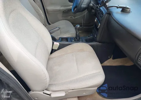 2001 Saturn Sl z USA, uszkodzony, nr VIN 1G8ZF528X1Z304093